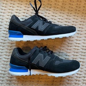 New Balance 696 Sneakers
